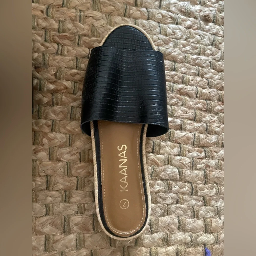 Kaanas bought these