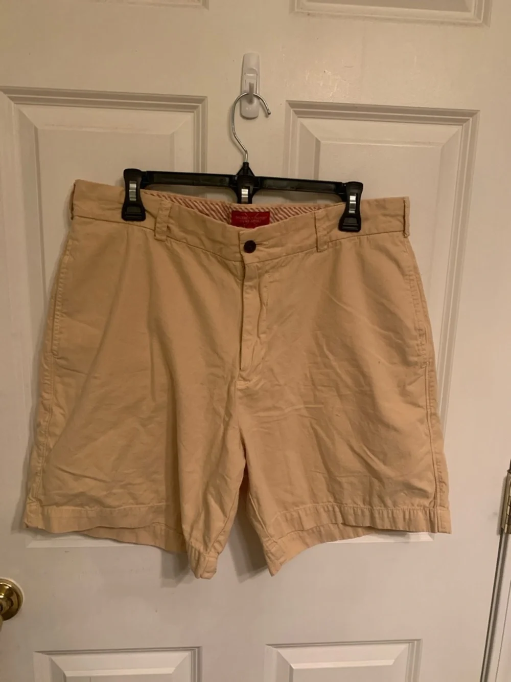 Southern Proper Men's Light Tan Flat-Front Cotton Shorts
