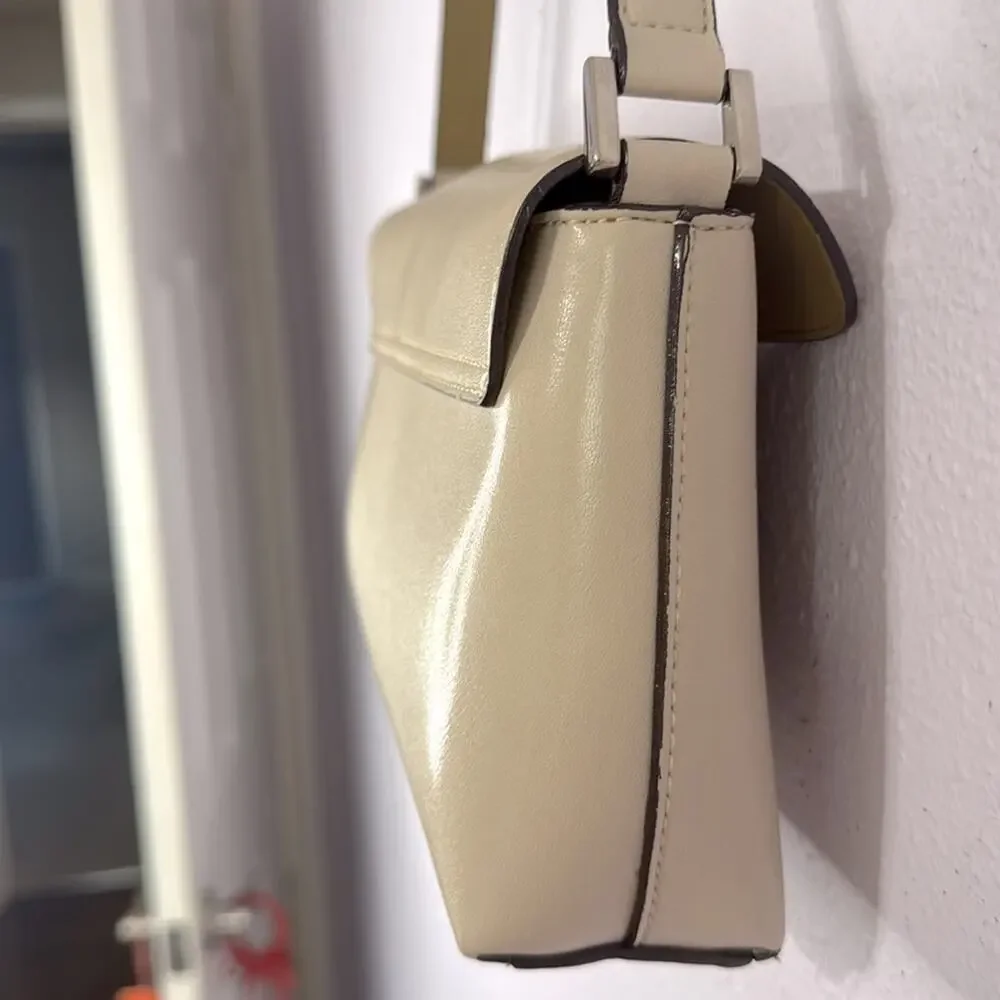 Mondani New York Women Y2K Style Cream Simulated Leather Shoulder Bag