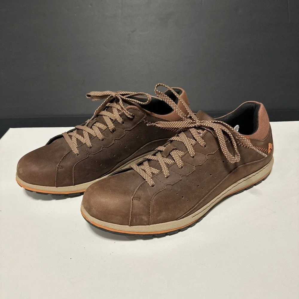 Columbia Men's 13 Trail Shoes Three Passes Brown Nubuck Leather Sneakers