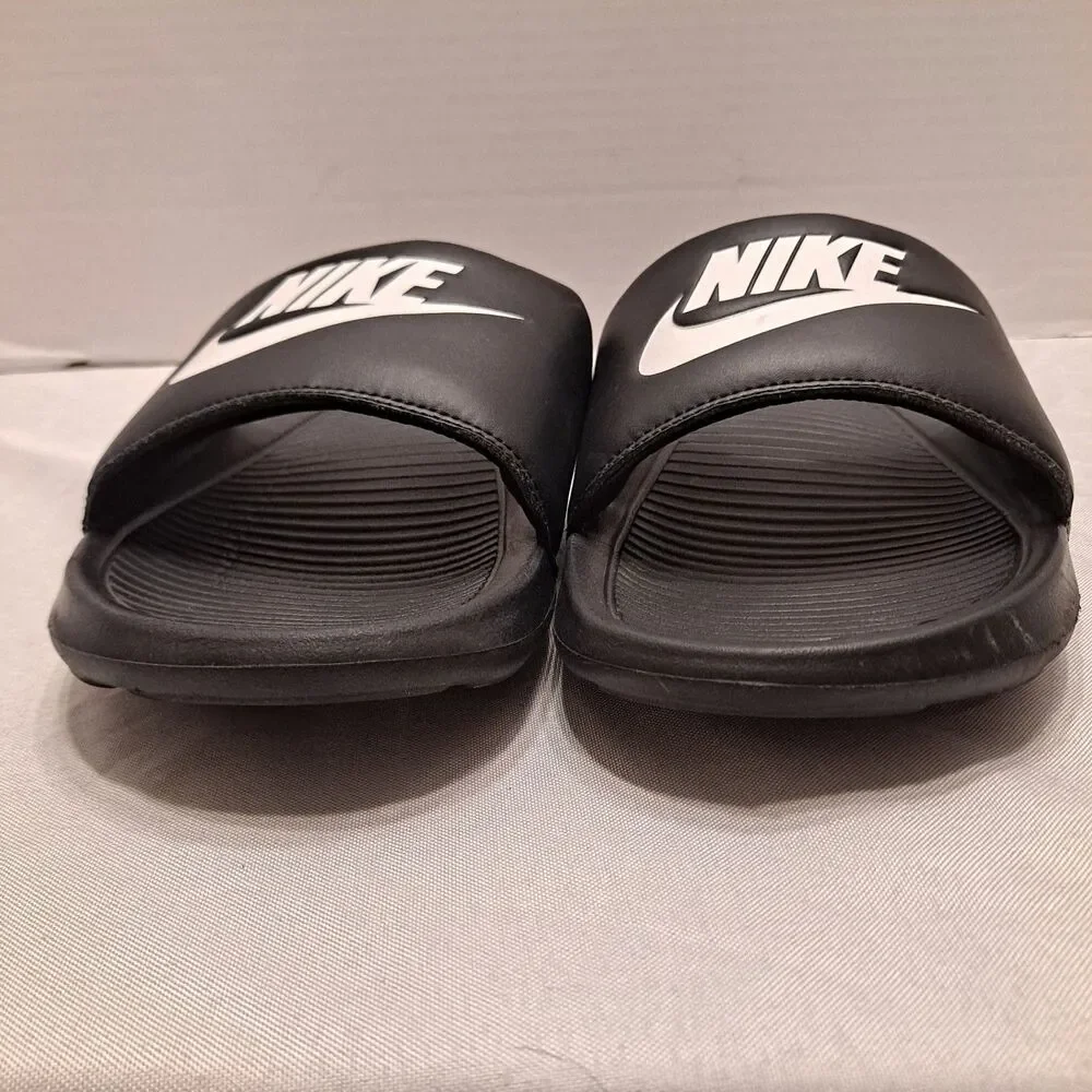 Nike one swoosh