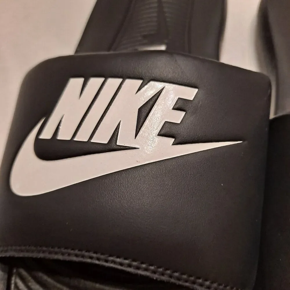 Nike one swoosh