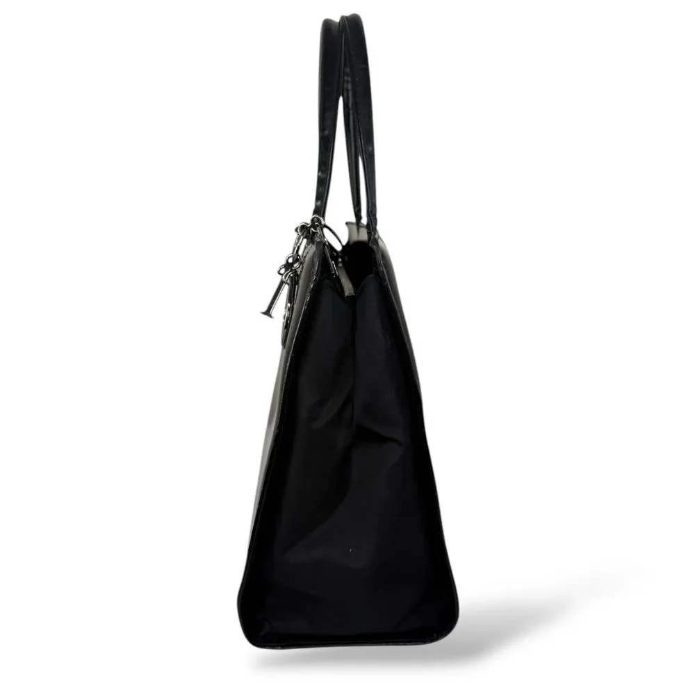 Dior features step