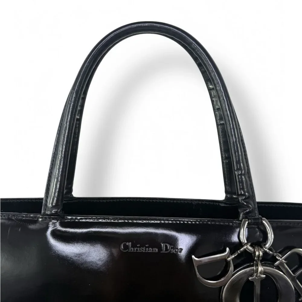 Dior features step