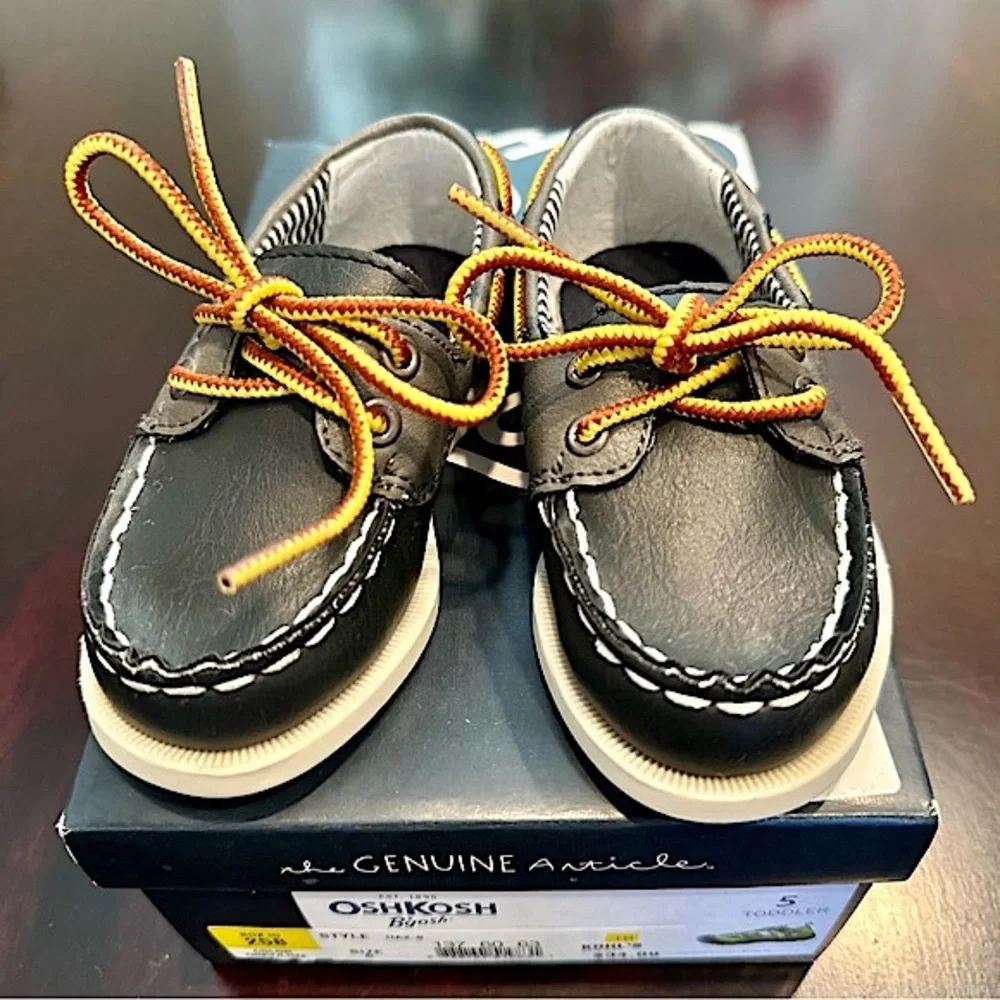 OshKosh Toddler Boat Shoes