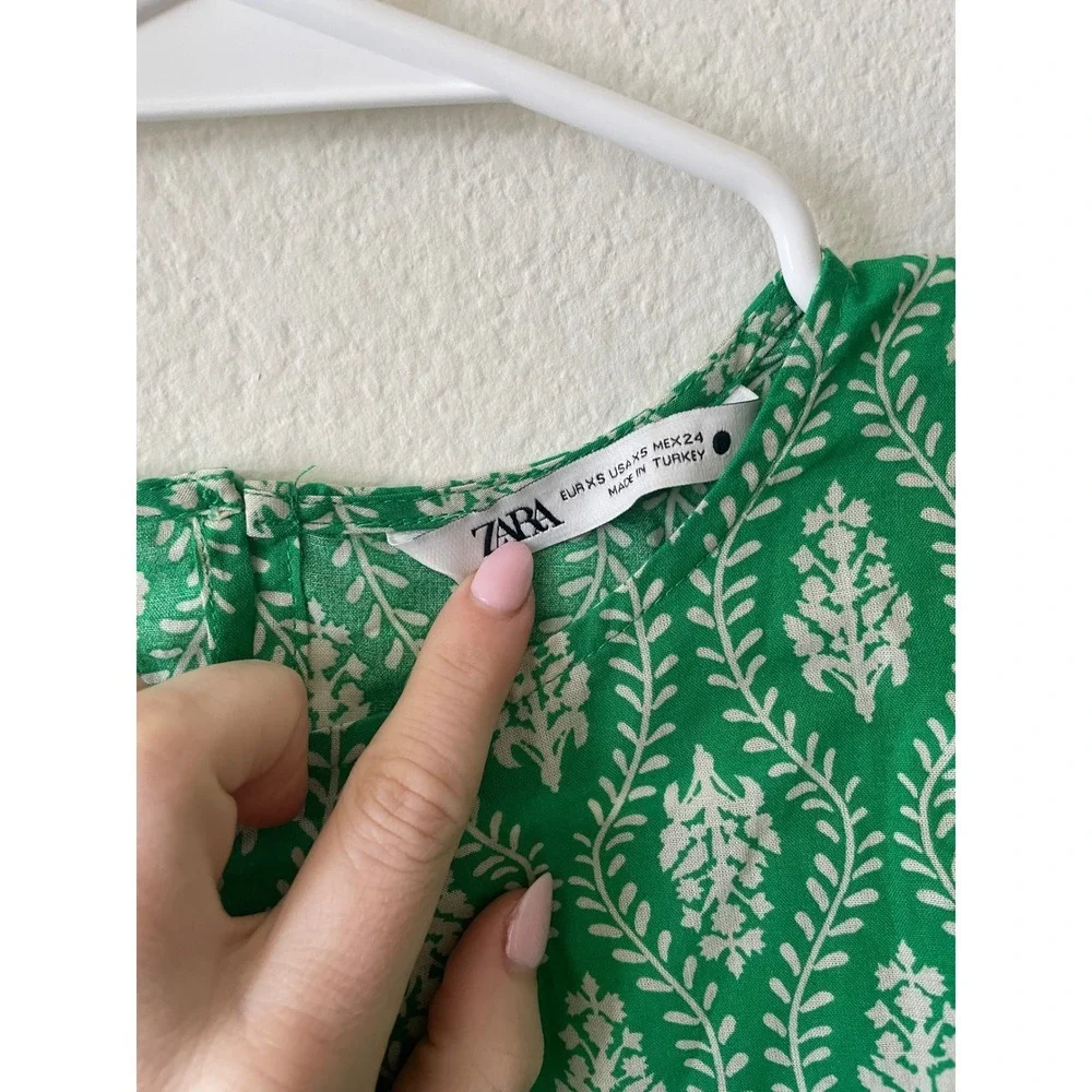 Zara green white