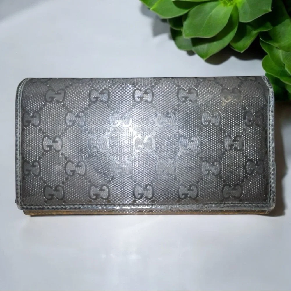 Gucci bifold long
