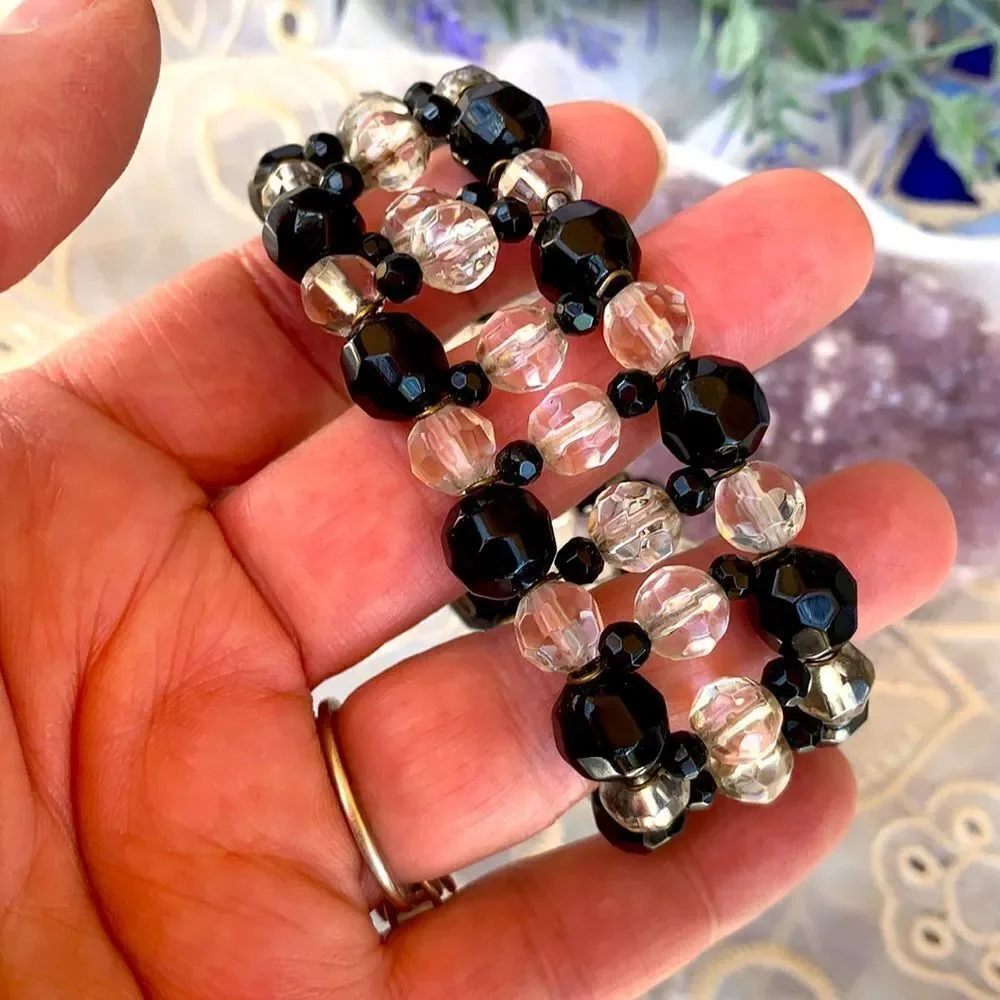Vintage Black & Clear Lucite Beaded Stretch Bracelet