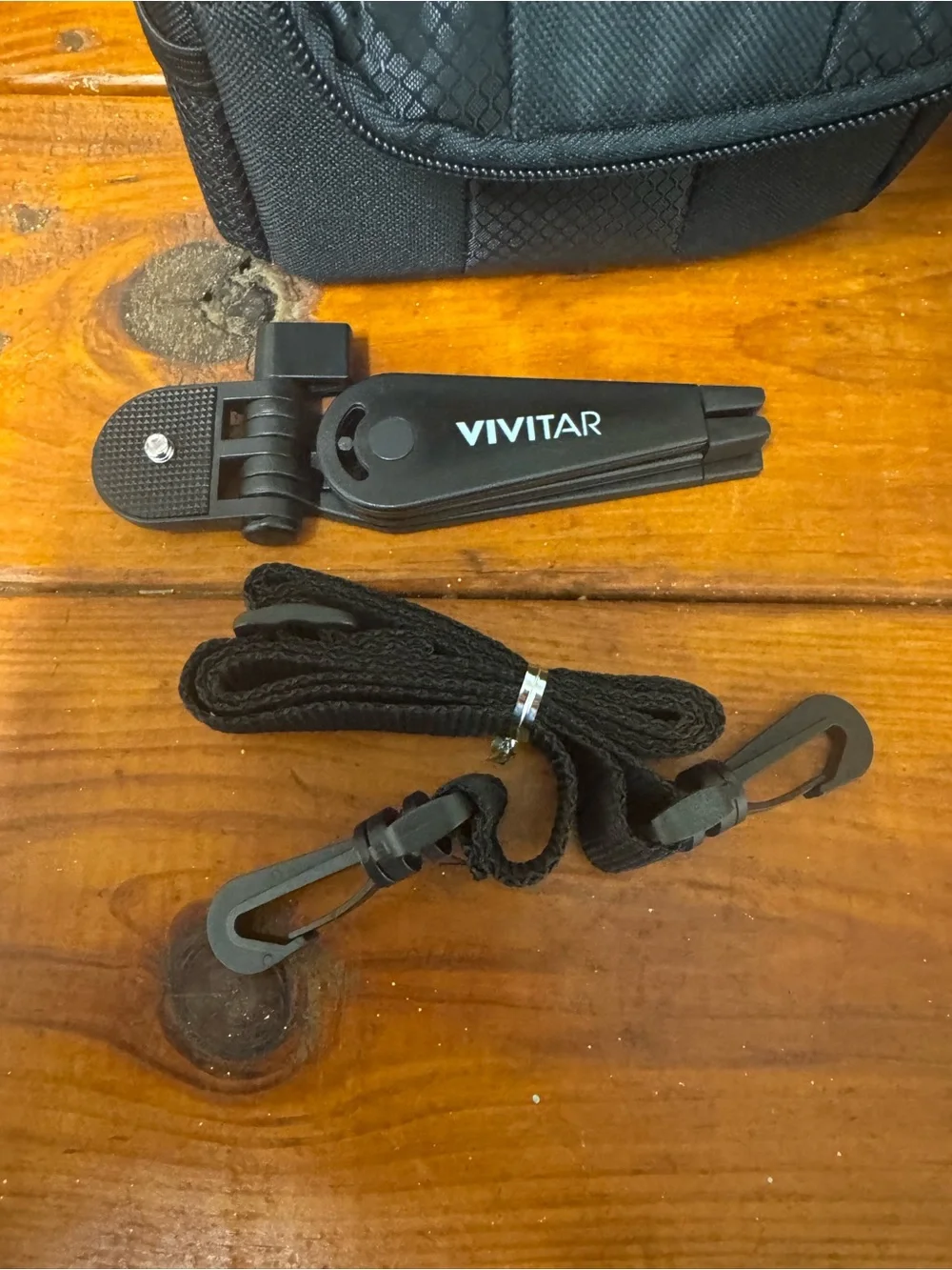 Vivitar branded black