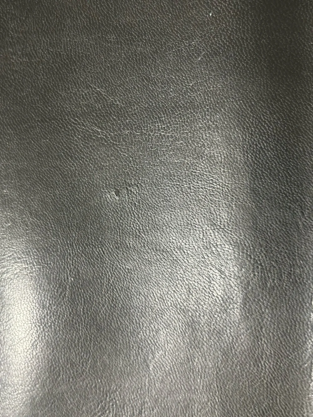 hazel compact black