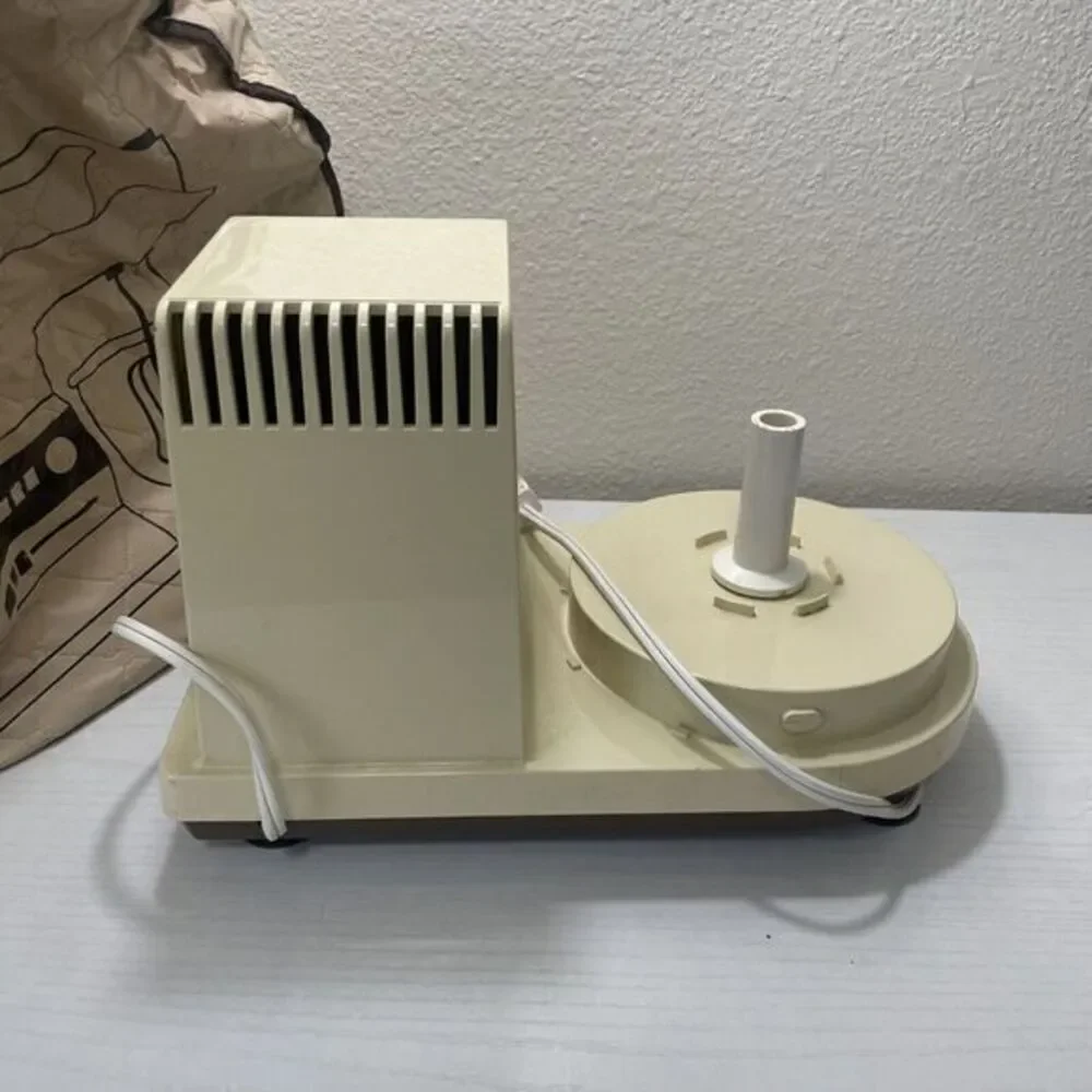 Hamilton Beach Scovill Dual Speed Food Processor-WORKING Motor Base Model 702-4‎