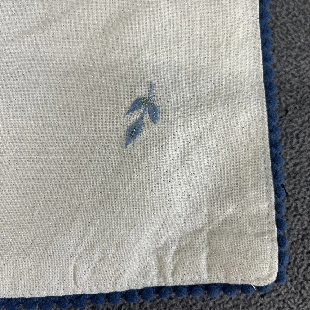 Rachel Zoe placemats Set of 4 Embroidered Dove‎ Peace 13 x 19 silver sparkle