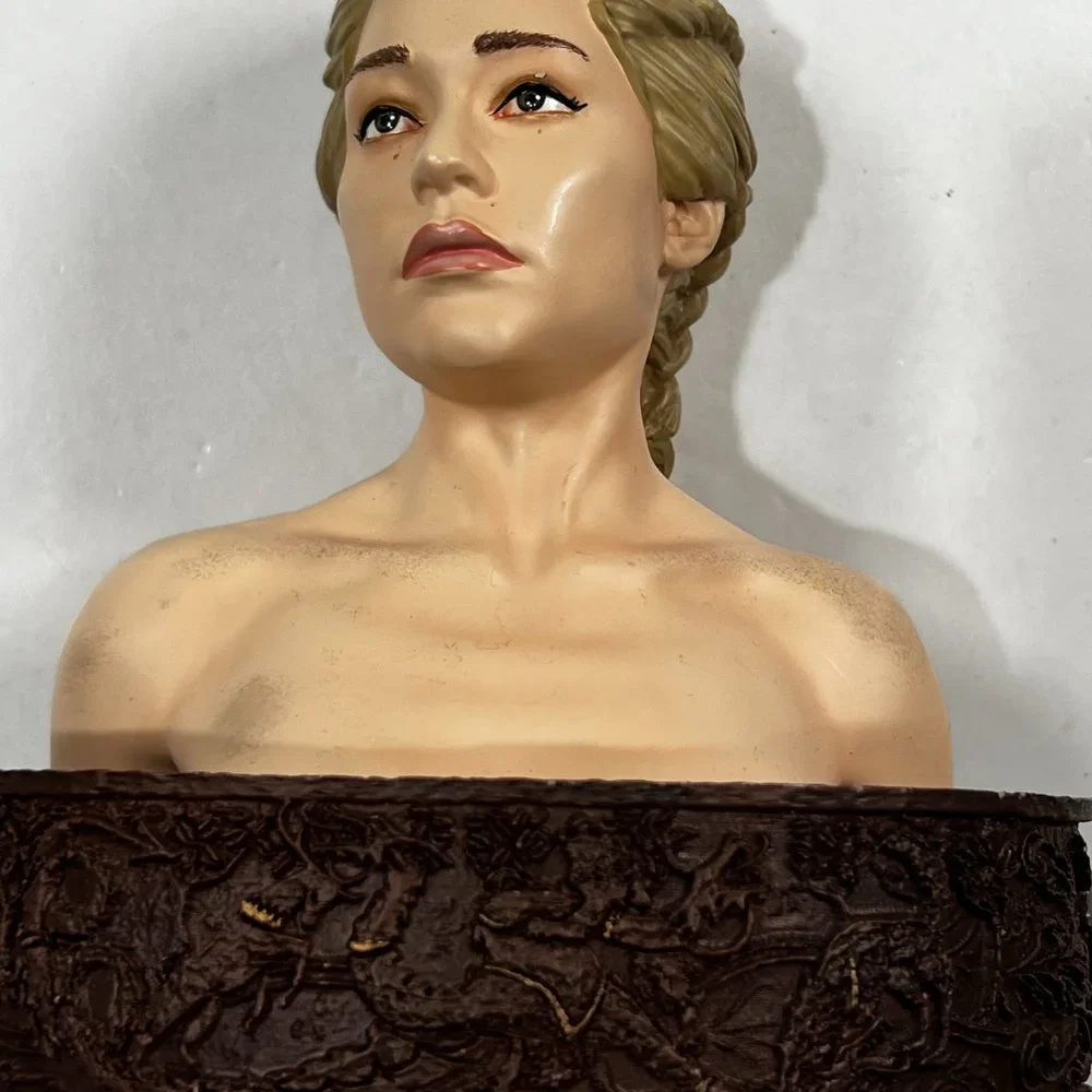 Gentle Giant bust by