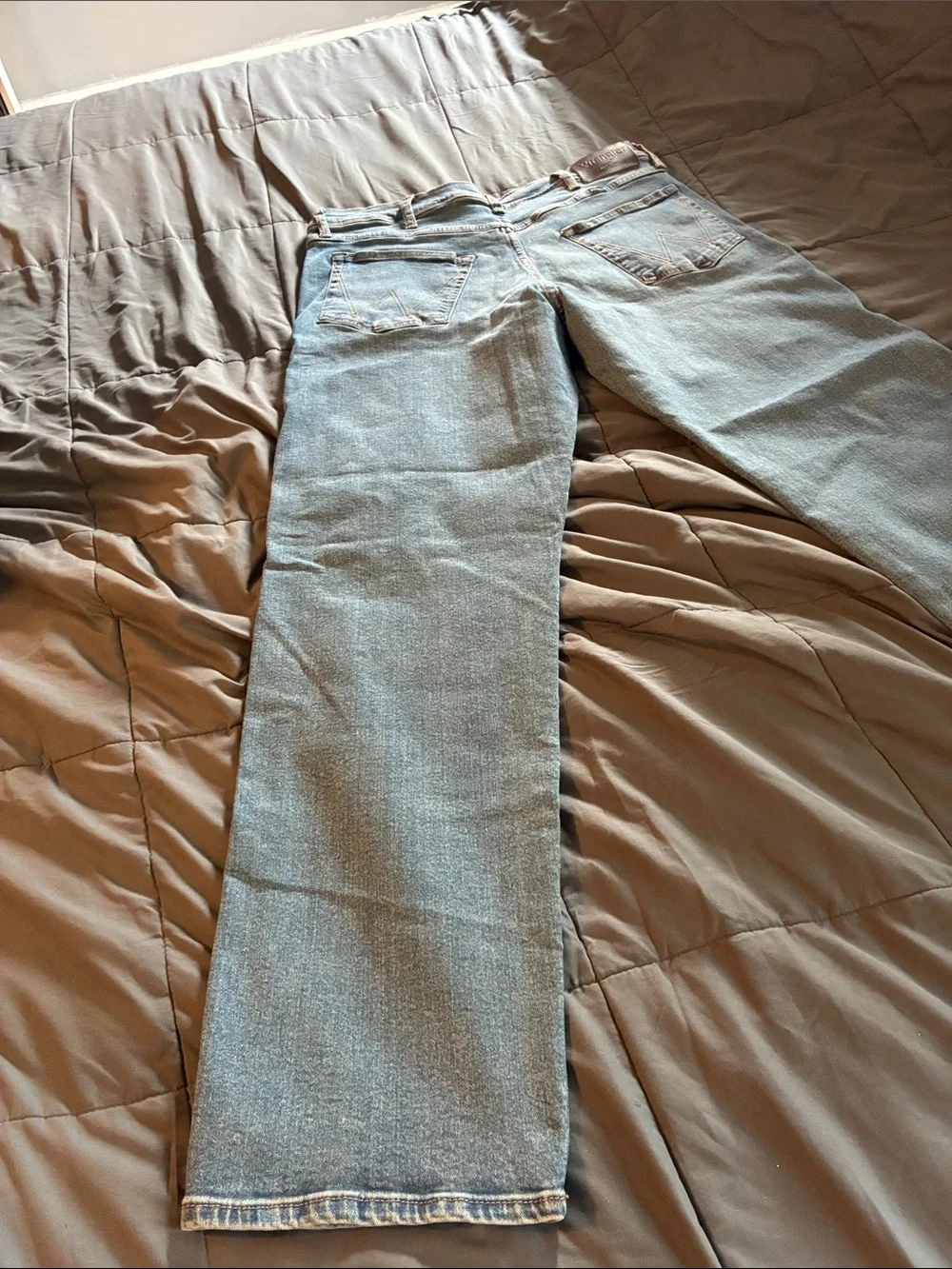Wrangler straight leg
