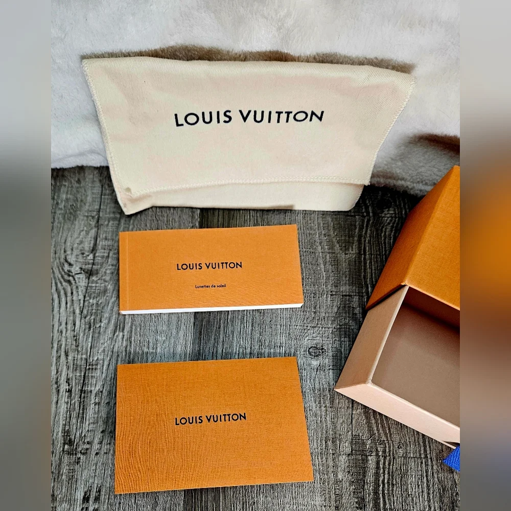 Louis Vuitton authentic louis