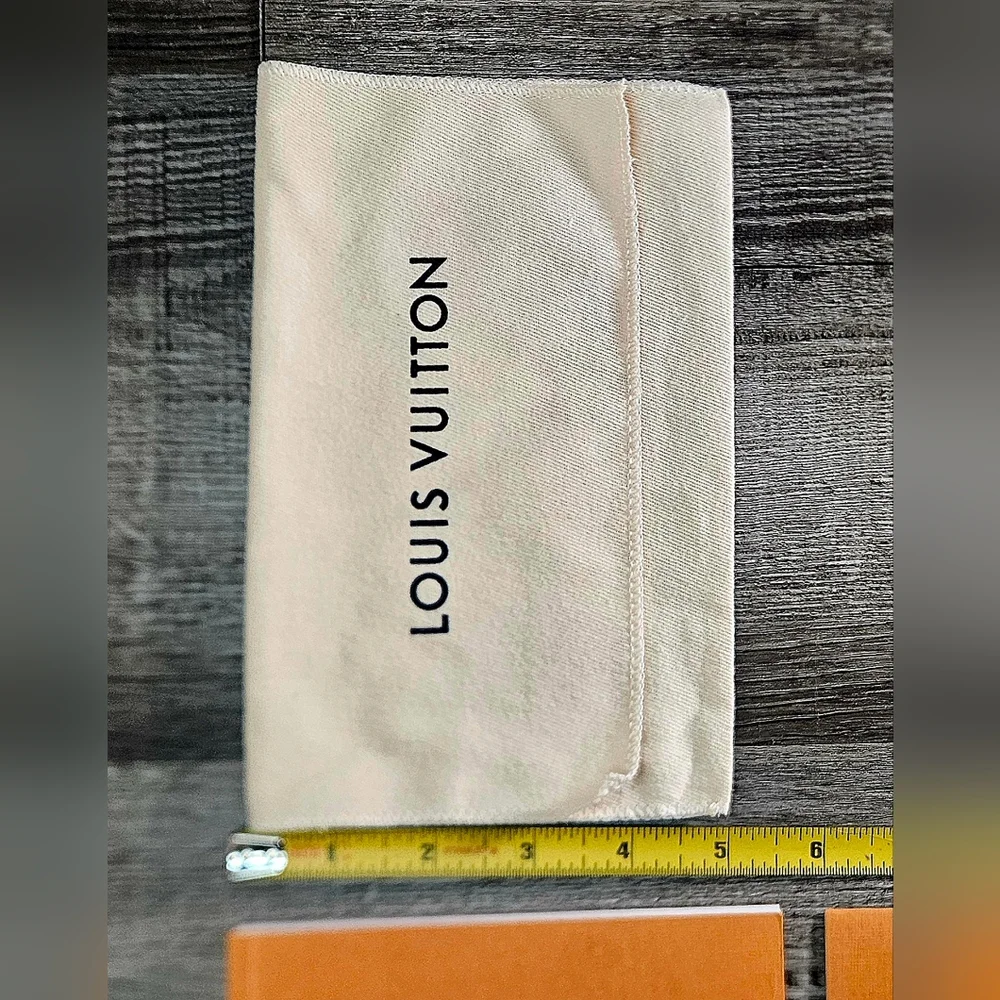 Louis Vuitton authentic louis