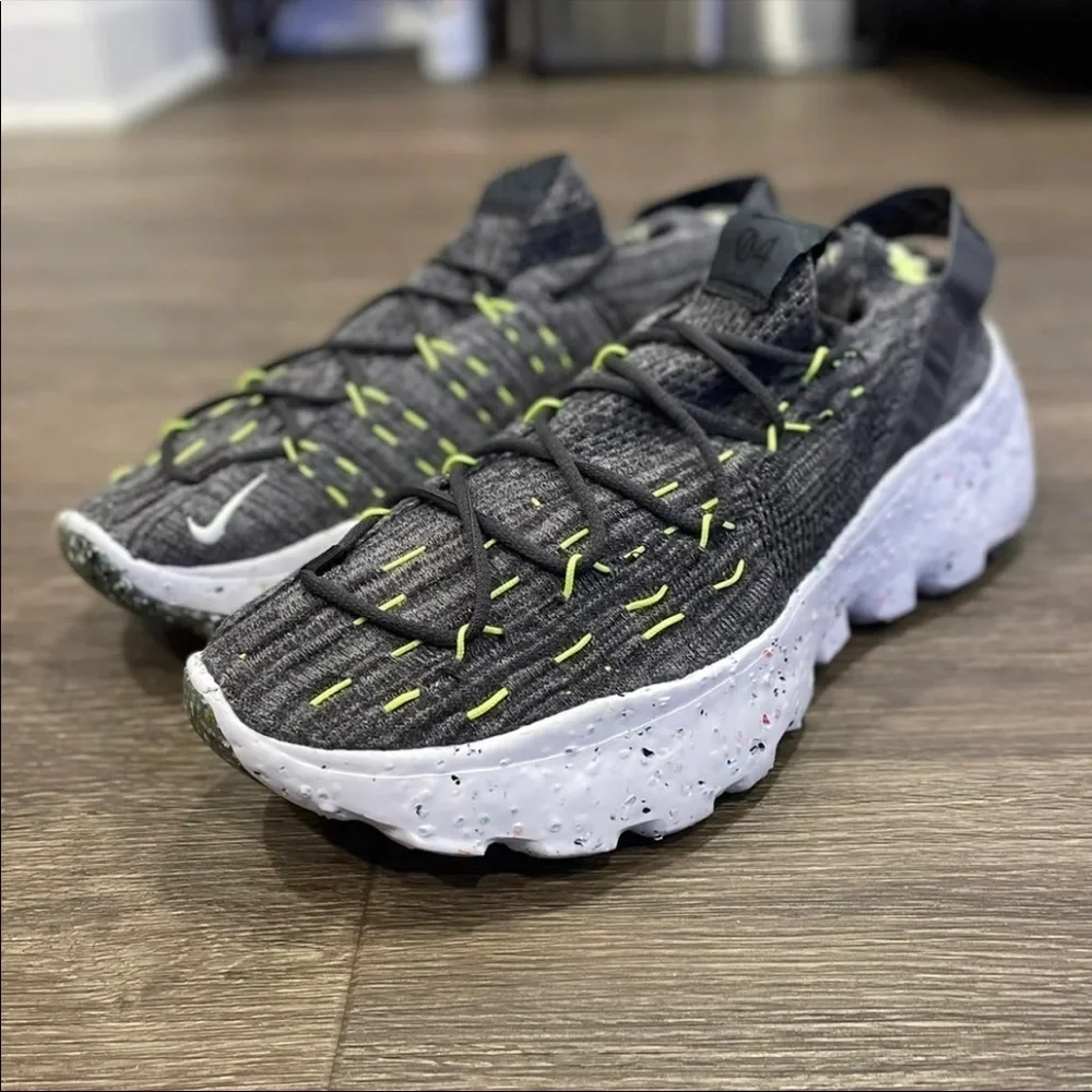Nike space hippie