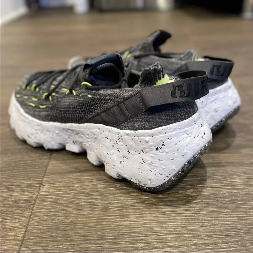 Nike space hippie