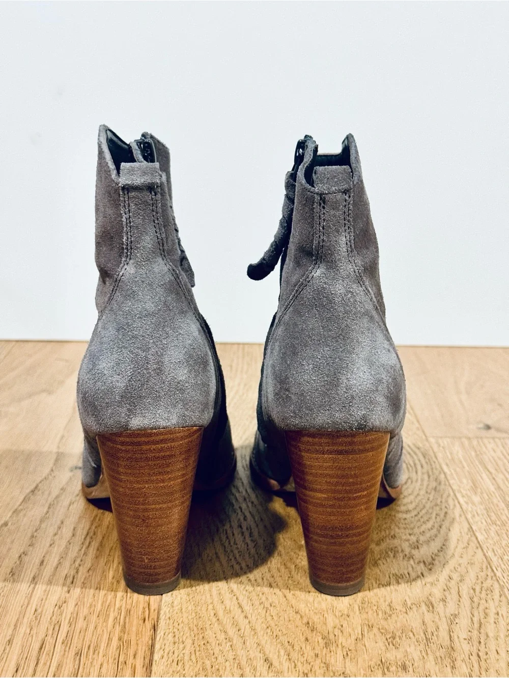 Joie size 39