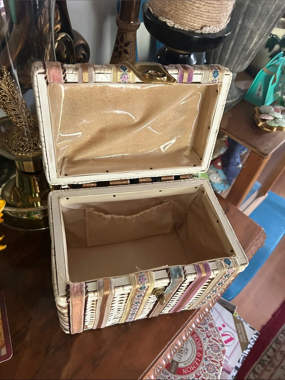 Vintage charming circa