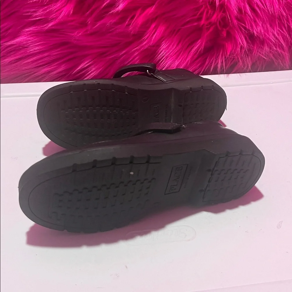 Place these stylish