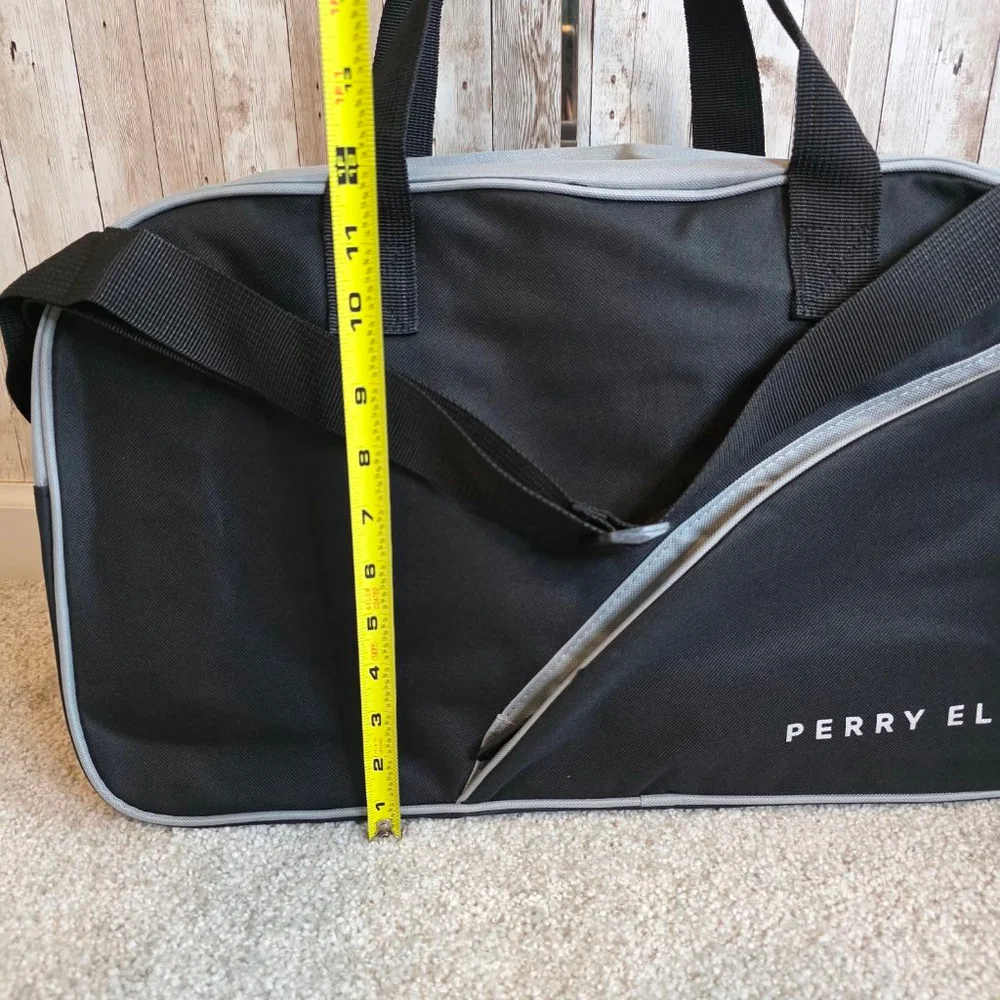 Perry Ellis this perry