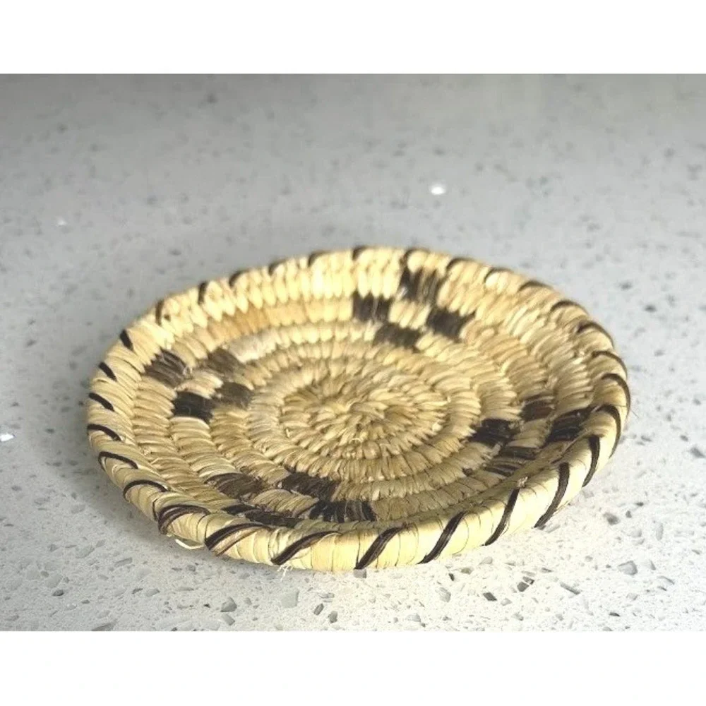 Unbranded handcrafted coiled