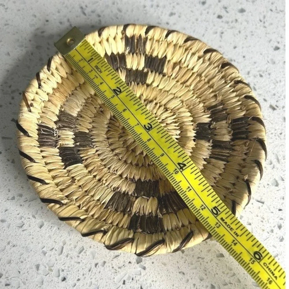 Unbranded handcrafted coiled