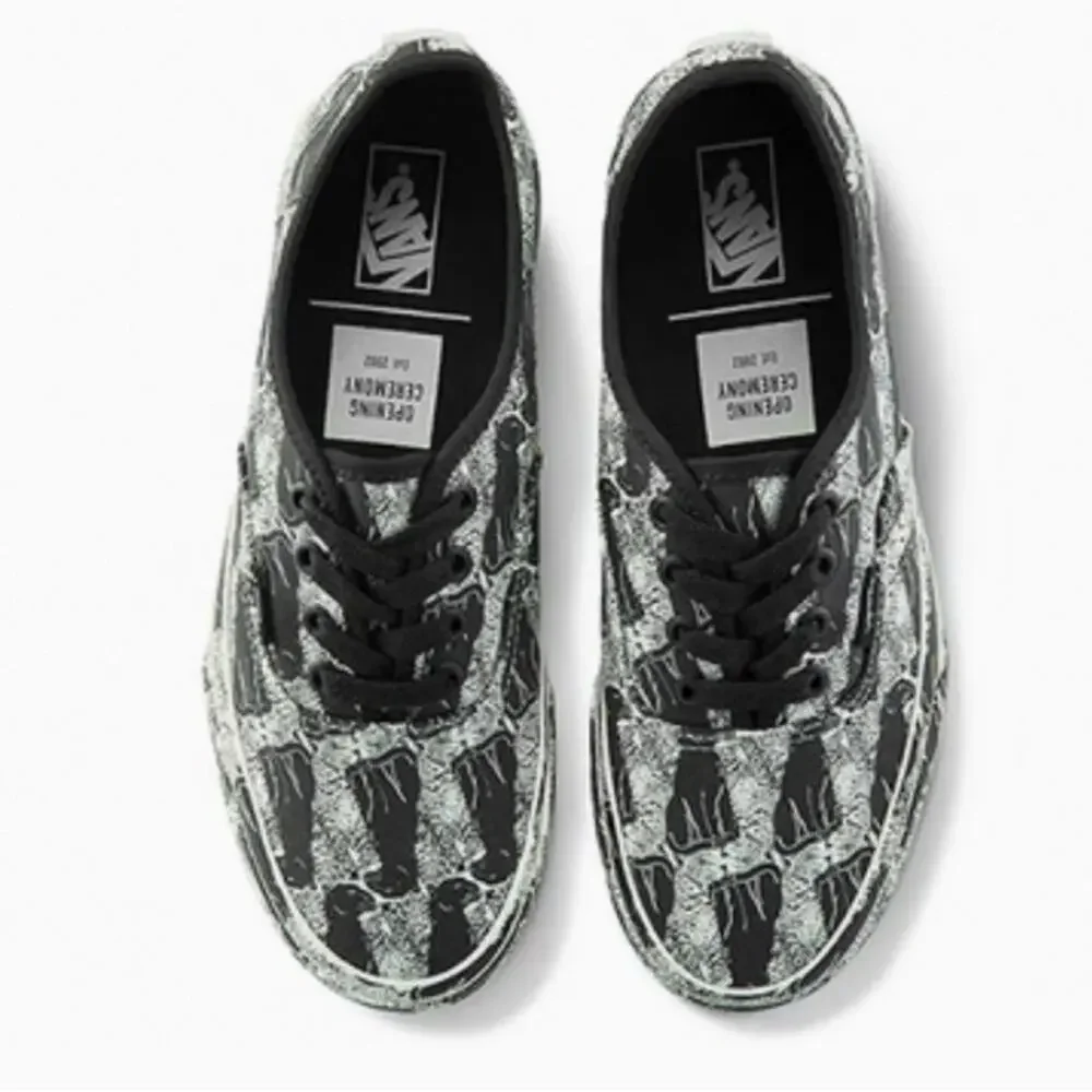vans opening
