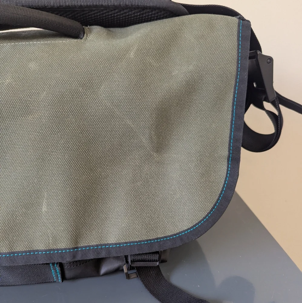 Timbuk2 Stork Messenger Diaper Bag Green Coated Canvas‎