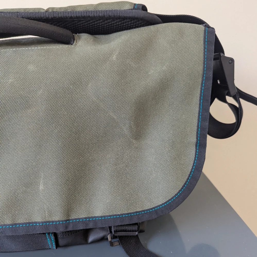 Timbuk2 Stork Messenger Diaper Bag Green Coated Canvas‎