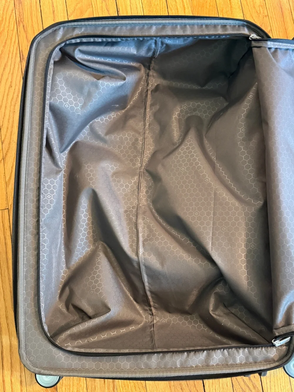 Samsonite excellent like