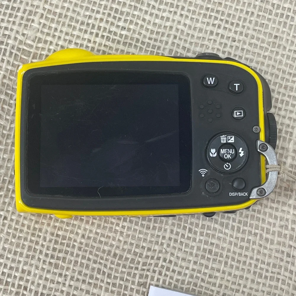 Fujifilm yellow finepix
