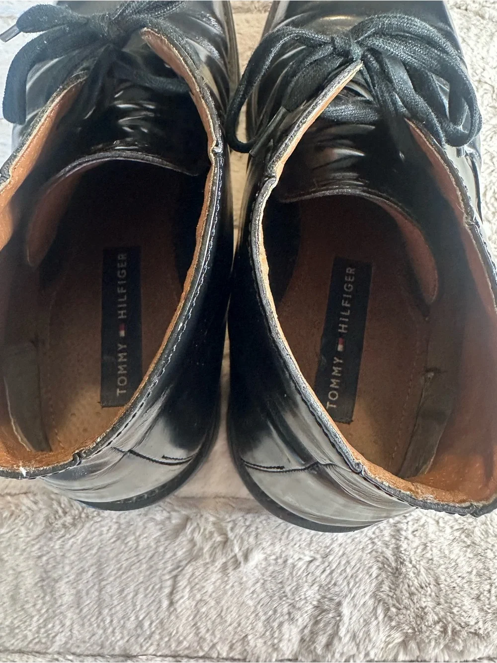 Tommy Hilfiger smooth black