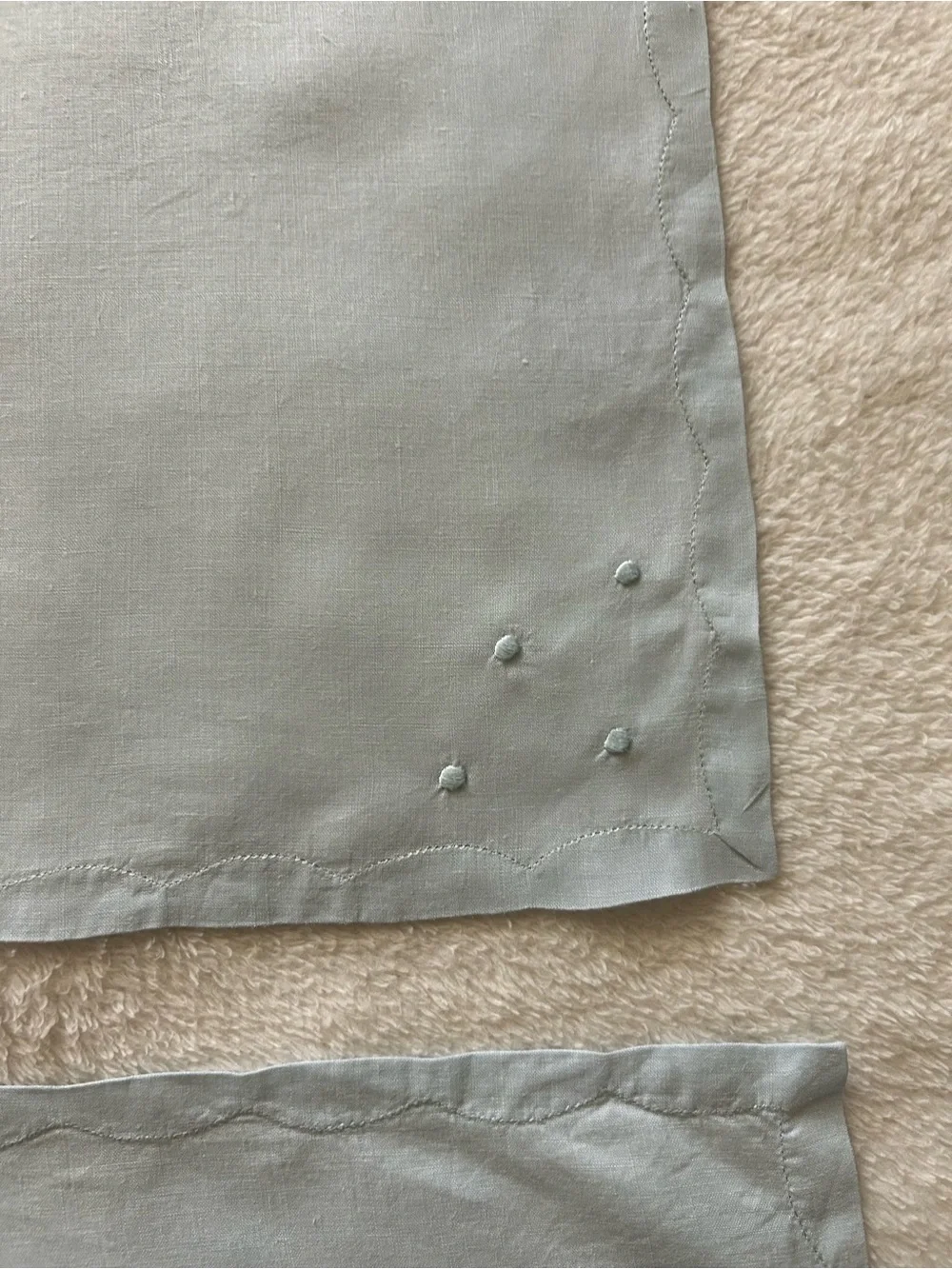 N/A vintage linen