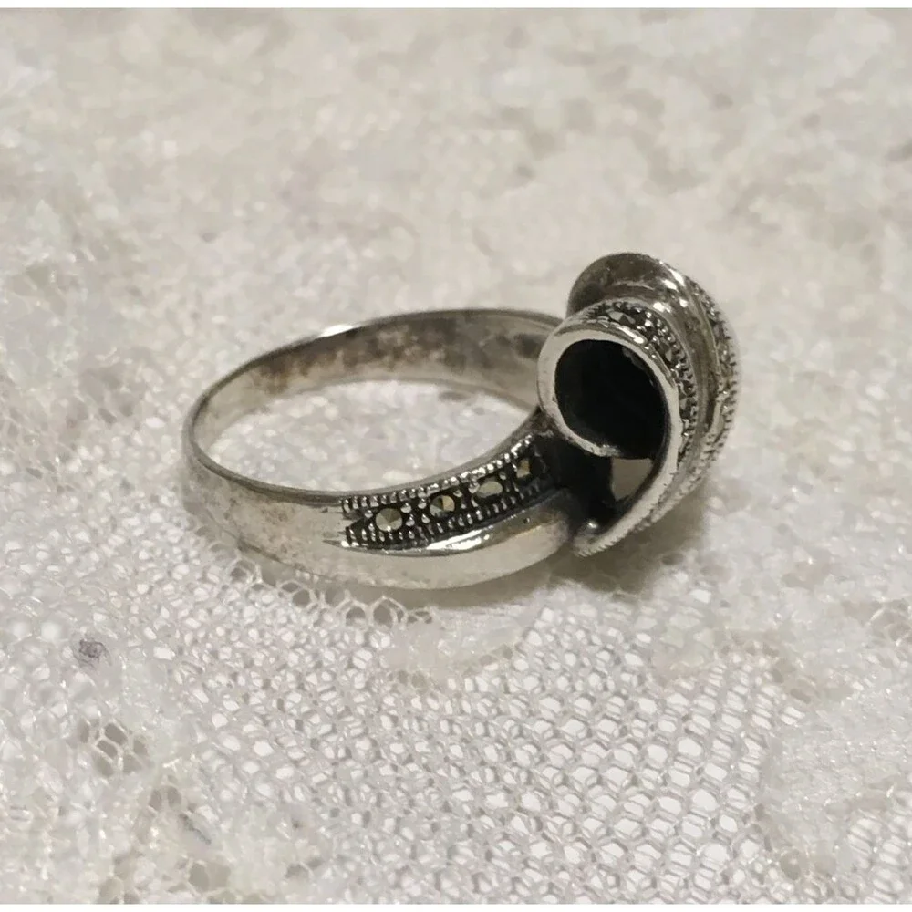 Unbranded elegant statement