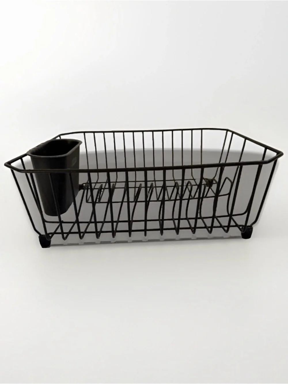 Rubbermaid brand dimensions