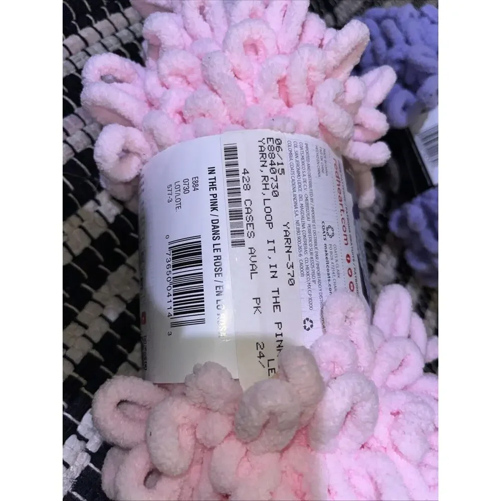 yarn lot Of 2 “in The Pink” “purple Heart” Finger Loop Yarn‎