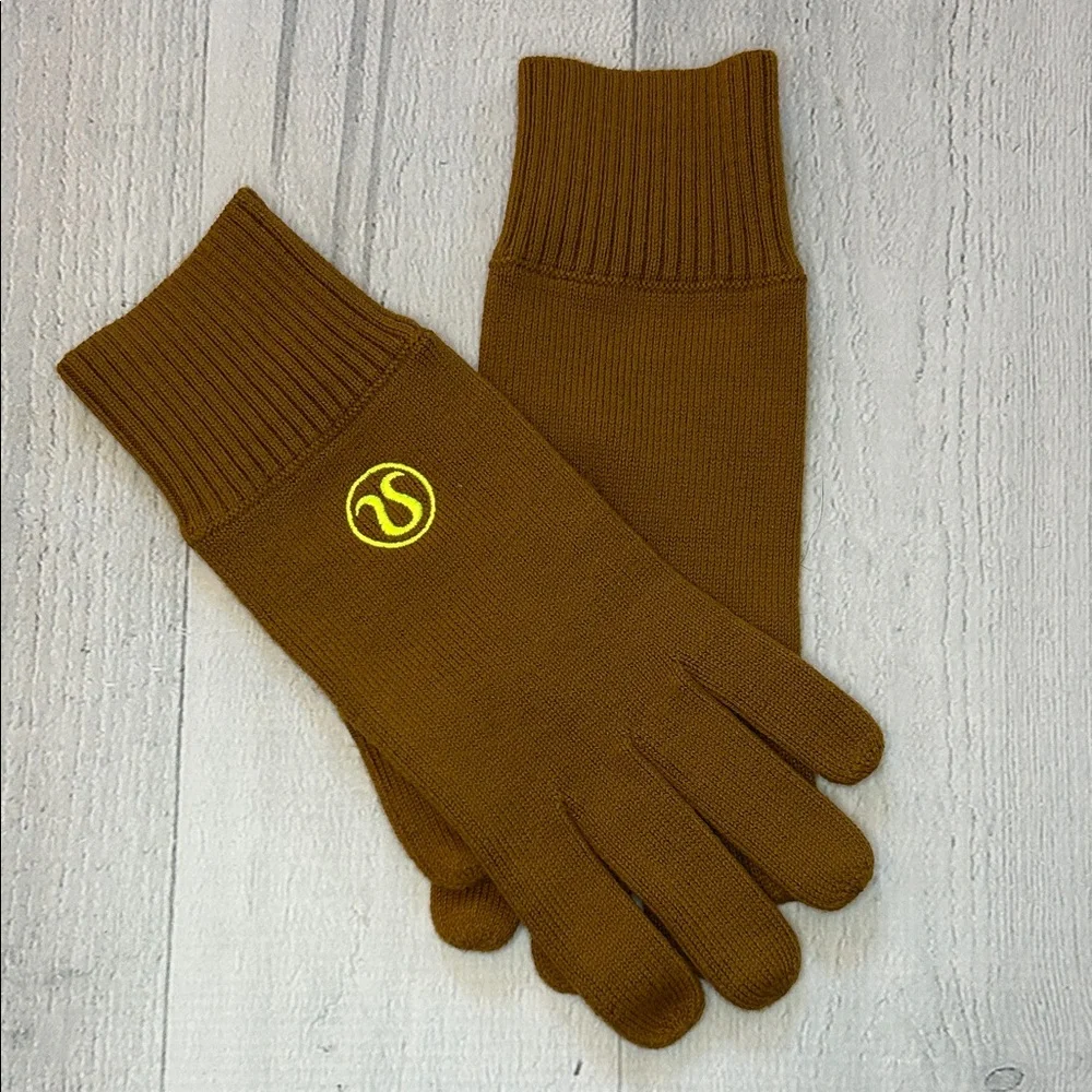Lululemon‎ Warm Revelation Gloves *Tech Spiced Bronze (Brown) Size M/L NWOT