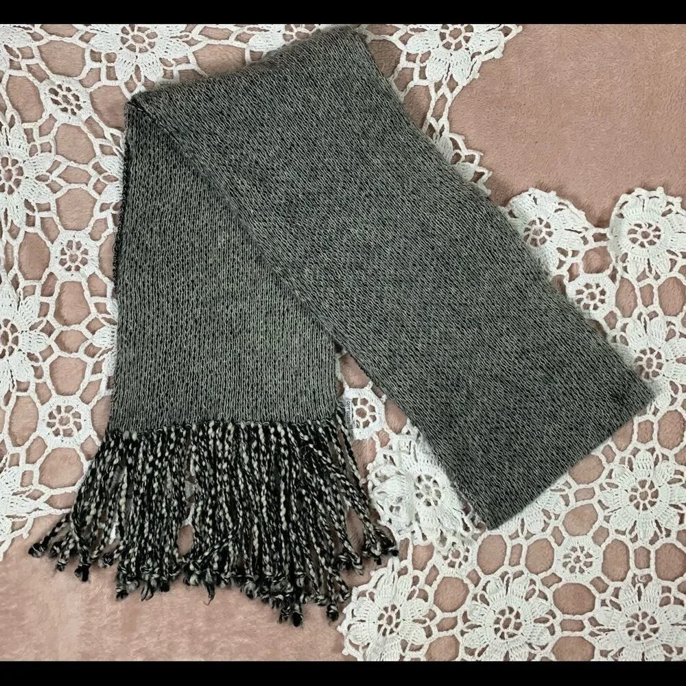 Portolano 100% Cashmere Fringe Grey Scarf‎