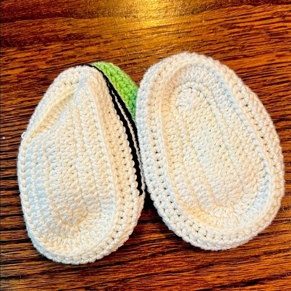 N/A charming crochet