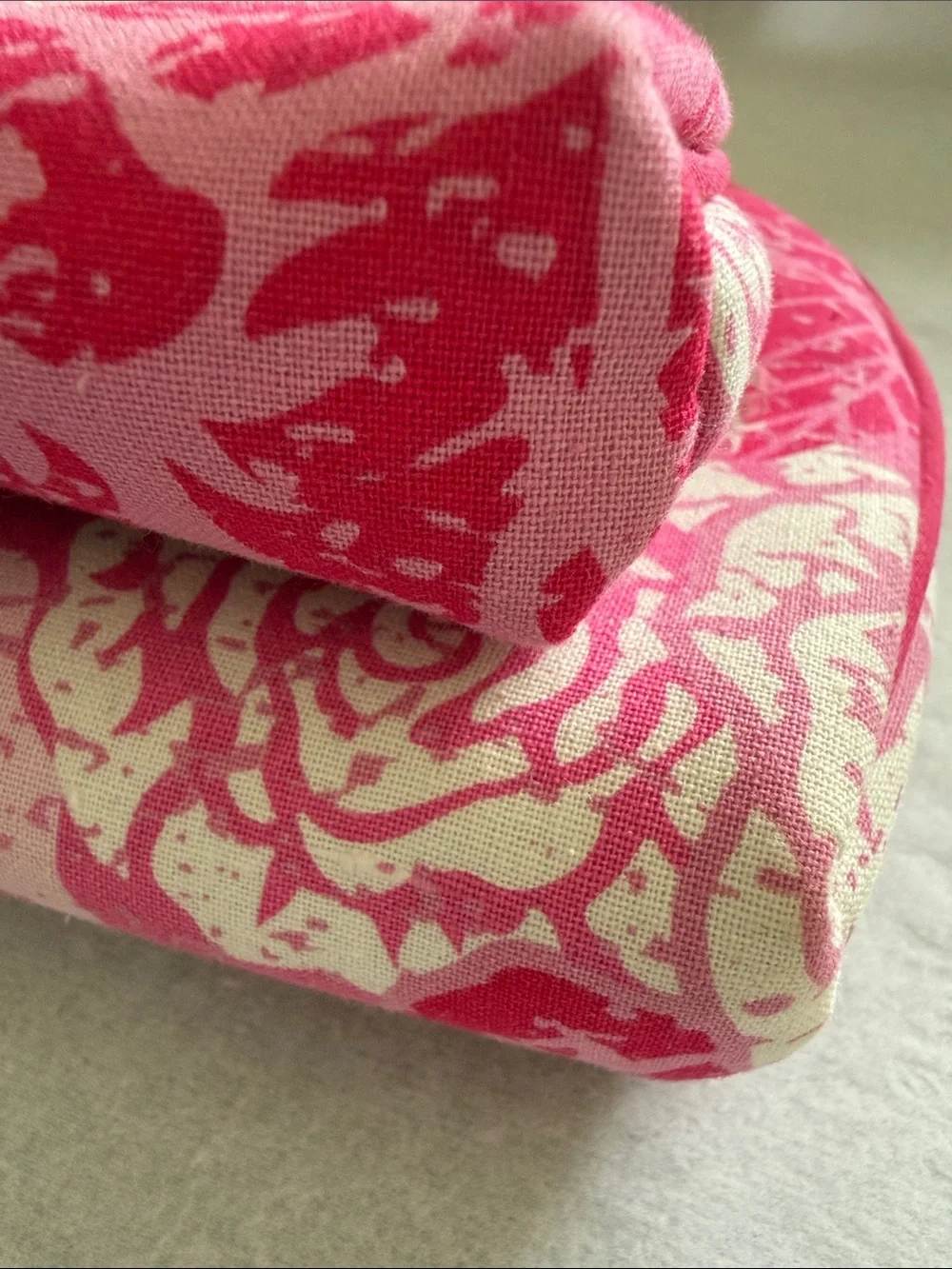 Once Upon a Rose nwot vibrant