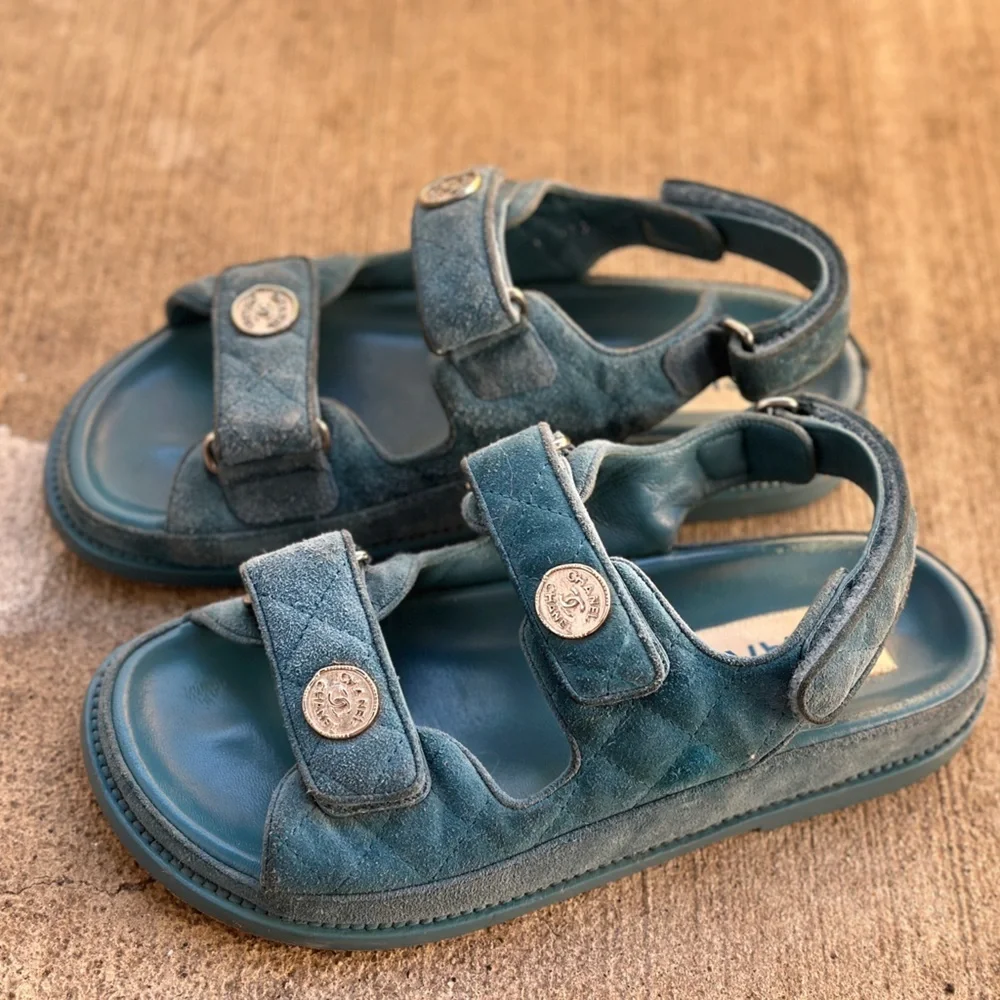 CHANEL c2021 blue