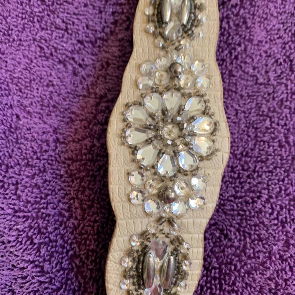 Chico’s Tan Snakeprint Embellished Leather Belt sz S/M