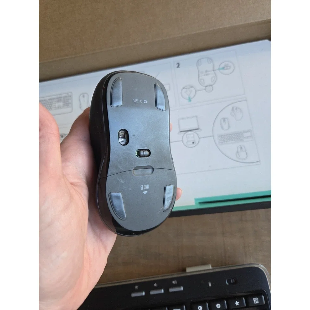 Logitech MK520 Wireless Keyboard and Mouse Bundle M510 Mouse Works Batteries INC