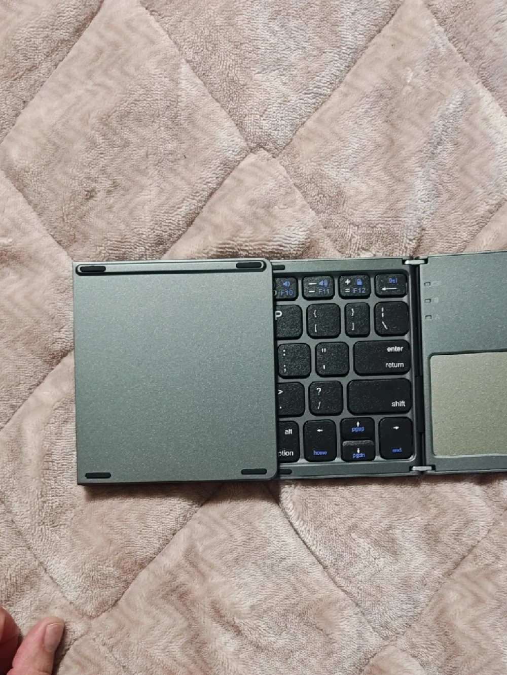 Foldable Bluetooth Keyboard with Touchpad - Black