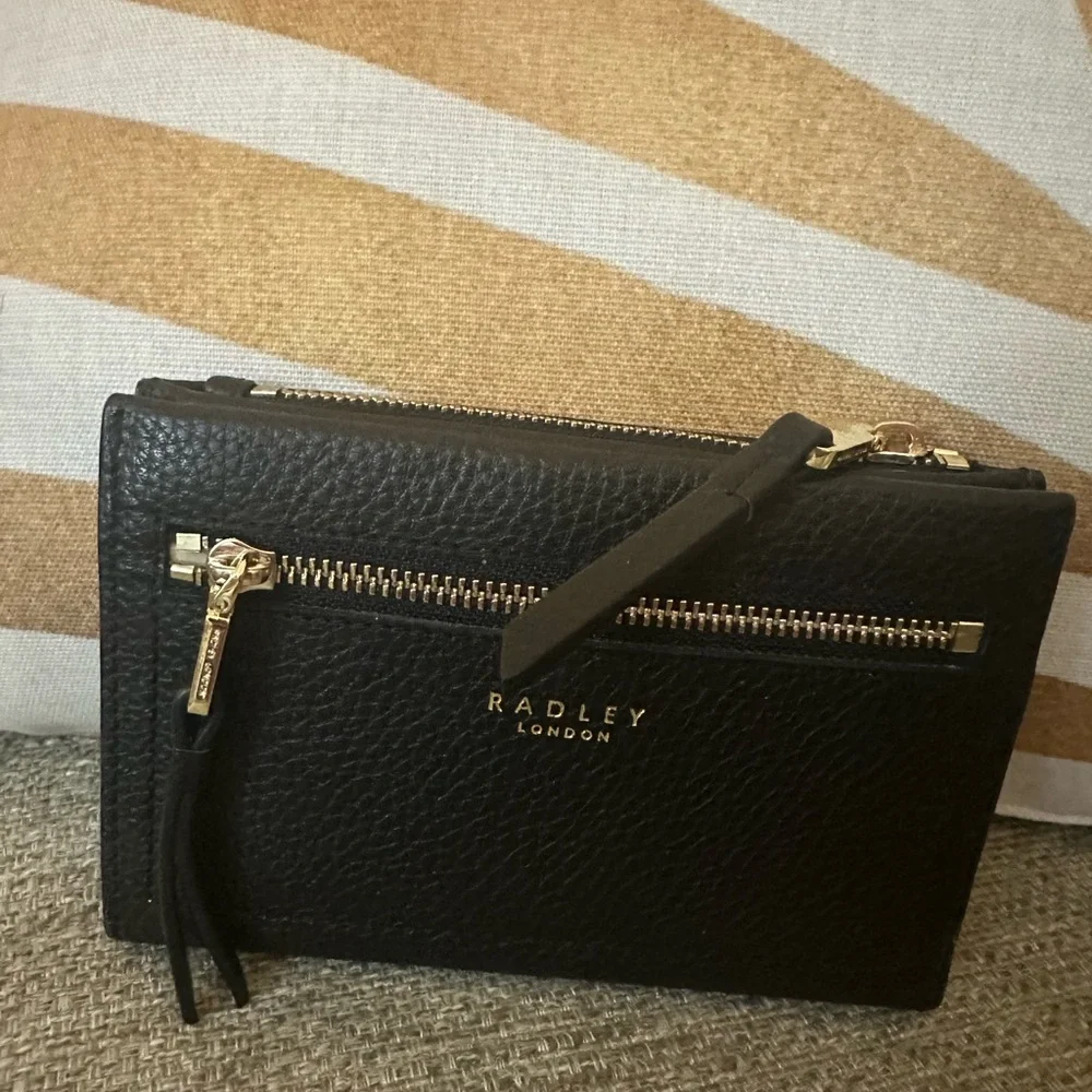 RADLEY LONDON crafted features