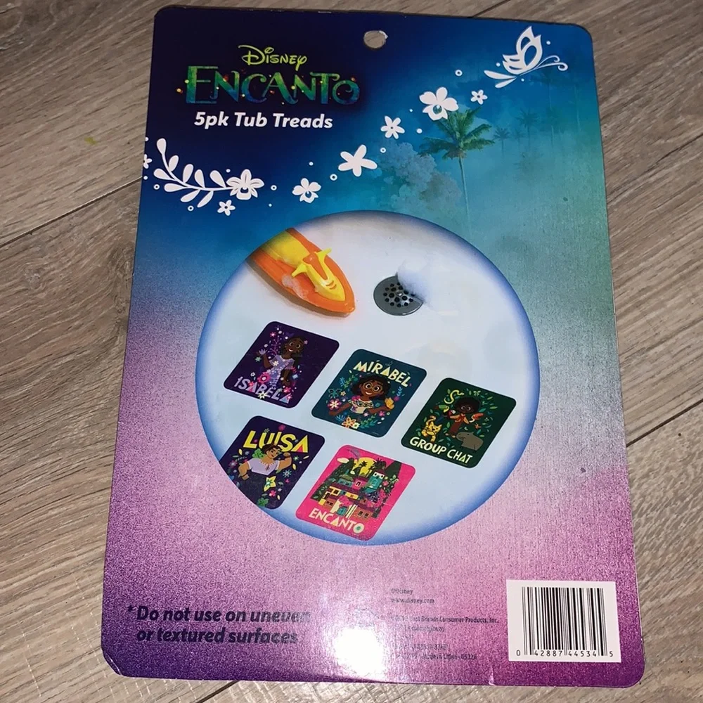 Disney different all nwt