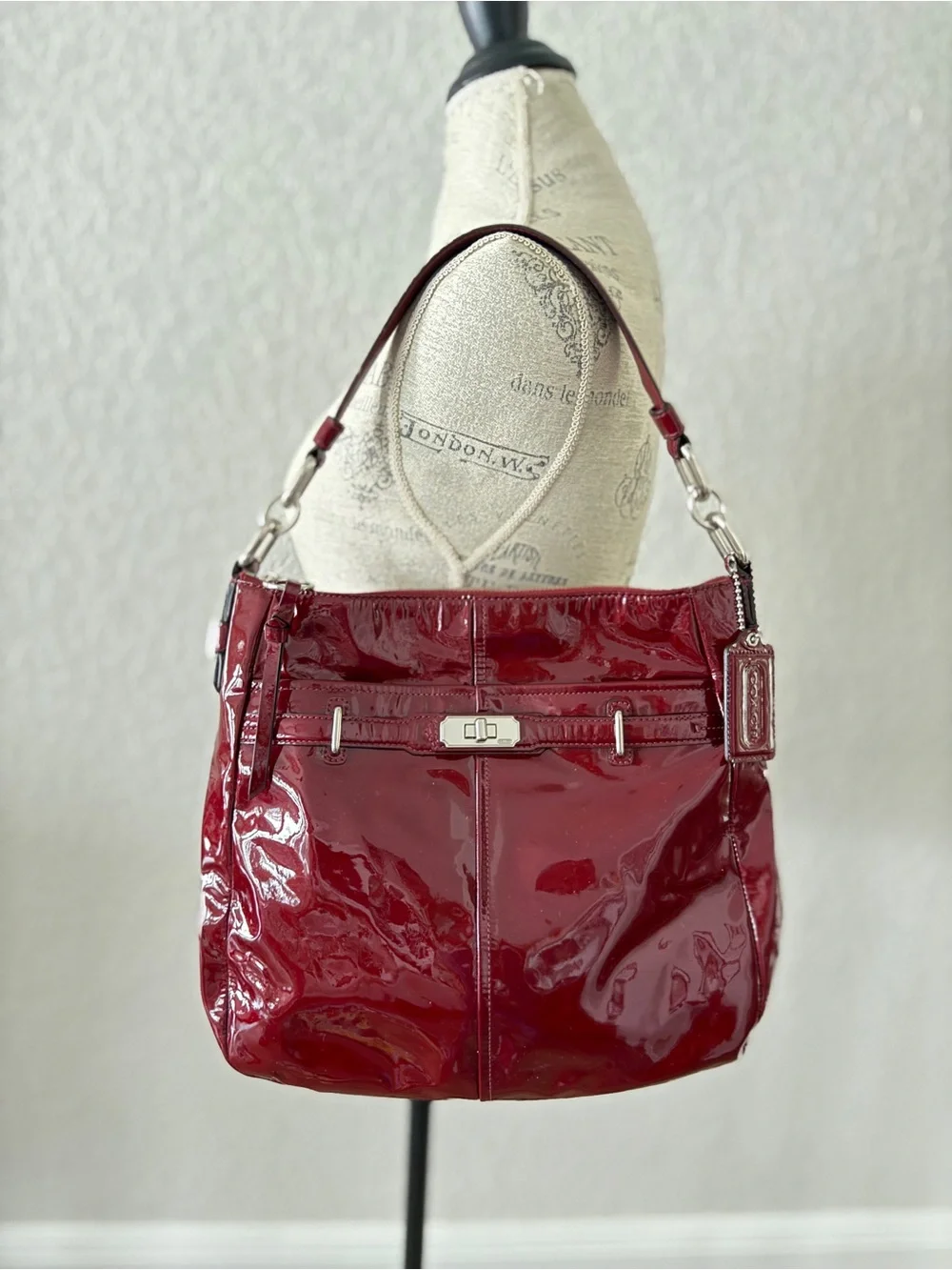 COACH Chelsea F17861 Crimson Red Patent Leather Shoulder Bag Silver Hardware