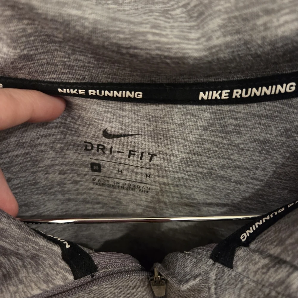 Nike pullover quarter